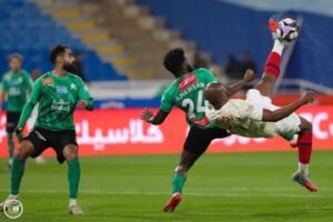 ضمك يضرب النجمة بثلاثية ويعمّق أزمته في قاع دوري روشن