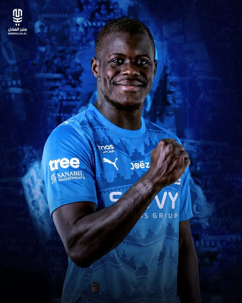 يواصل نادي الهلال السعودي تحركاته في سوق الانتقالات الصيفية، بحثًا عن تعزيز صفوفه بأسماء قادرة على إضافة الجودة والخبرة للفريق خلال الموسم المقبل، خاصة في الخط الخلفي الذي يُعد أحد أبرز المراكز التي تسعى الإدارة إلى تدعيمها استعدادًا للاستحقاقات المحلية والقارية.
