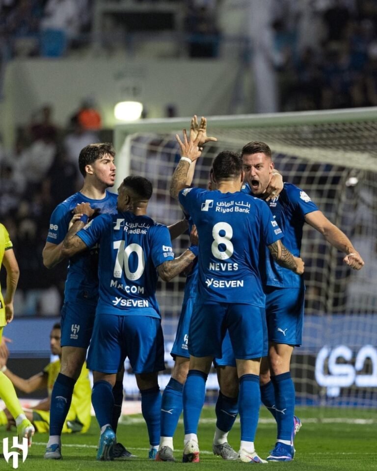 الهلال ف