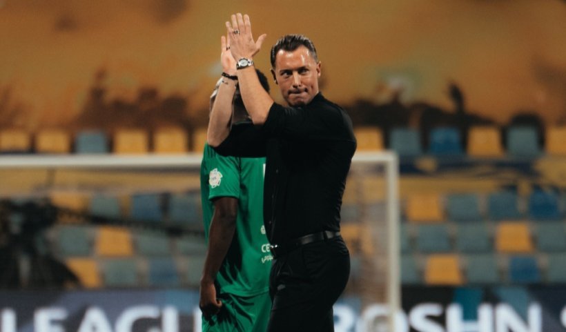 دخل الألماني ماتياس يايسله، المدير الفني للنادي الأهلي السعودي، دائرة اهتمامات نادي ميلان الإيطالي استعداداً للموسم المقبل، بعدما برز اسمه ضمن قائمة المرشحين لتولي القيادة الفنية للفريق الإيطالي خلال المرحلة القادمة.