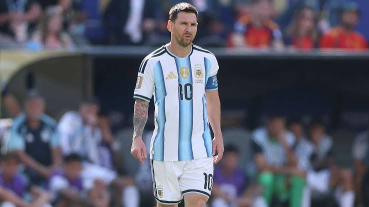 ليونيل ميسي بقميص الأرجنتين قبل مباراة وداعه أمام بنين في أكتوبر 2026